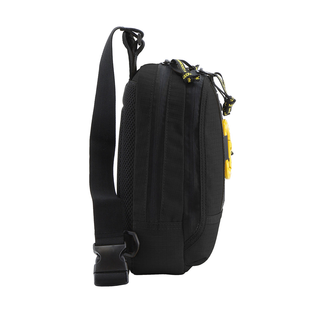 Bandolera National Geographic, EXPLORER III 3.8 L, negro