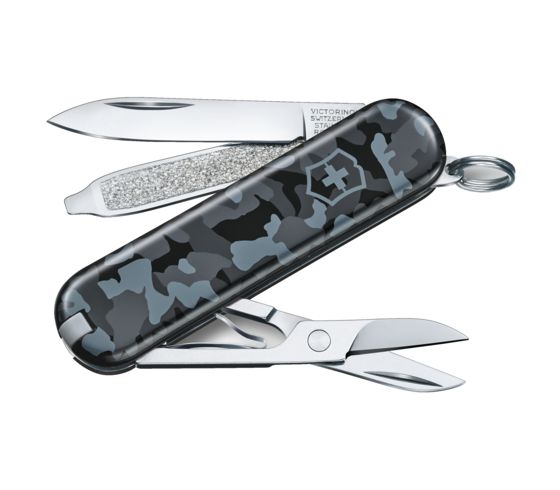 NAVAJA VICTORINOX CLASSIC SD Color Camuflaje Marina - El Viajero del Norte
