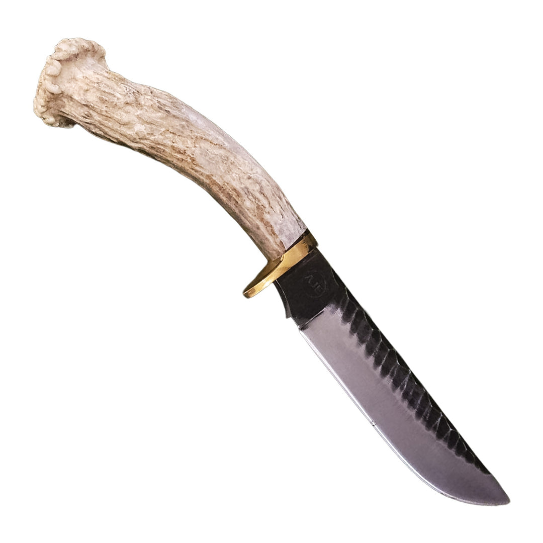 CUCHILLO AJE PARRILLERO CAZADOR 5.5" MANGO CUERVO CUERNO DE VENADO ACABADO SEMIPIEDRA