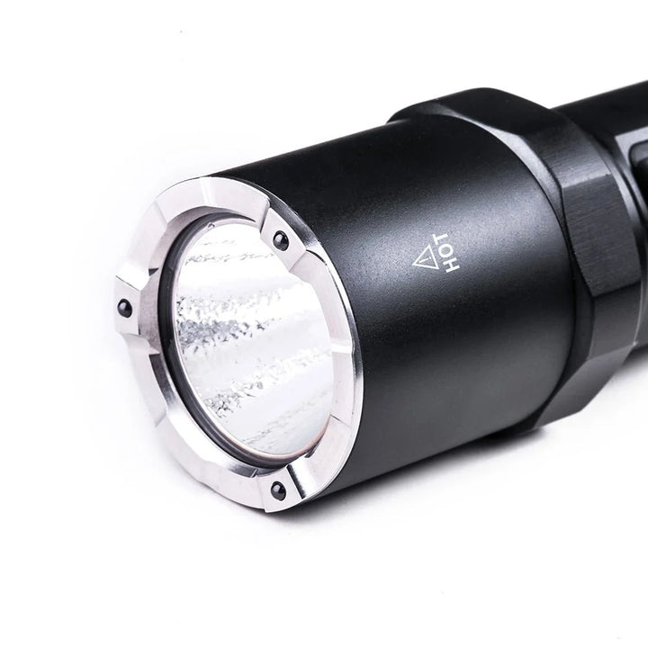 Linterna NEXTORCH de luz estroboscópica con cargador USB tipo C, 2100 lúmenes, WP IPX7, negra