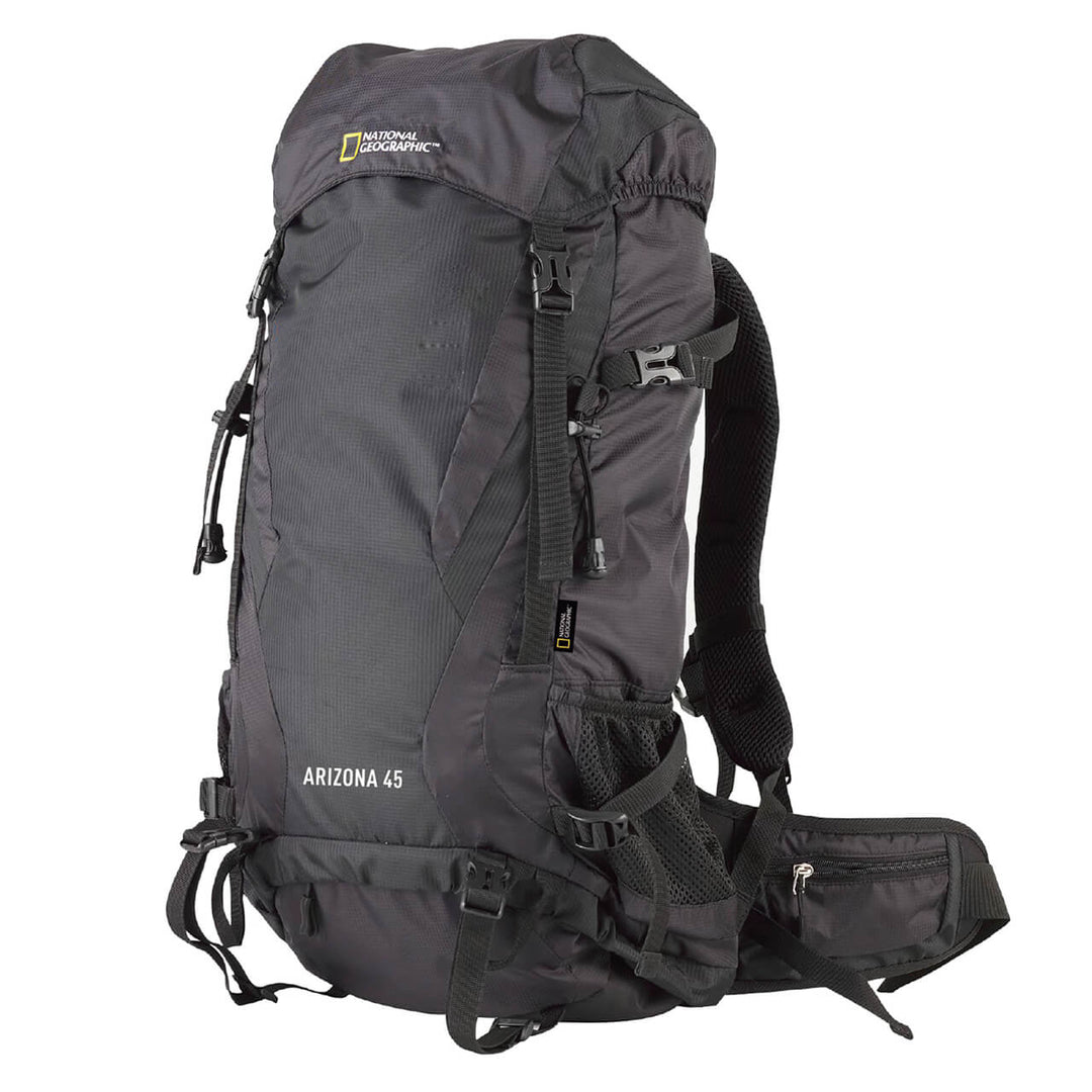 MOCHILA PARA MONTAÑA NAT GEO NEGRA ARIZONA 45 LTS CON SILBATO NEGRO S.O.S.