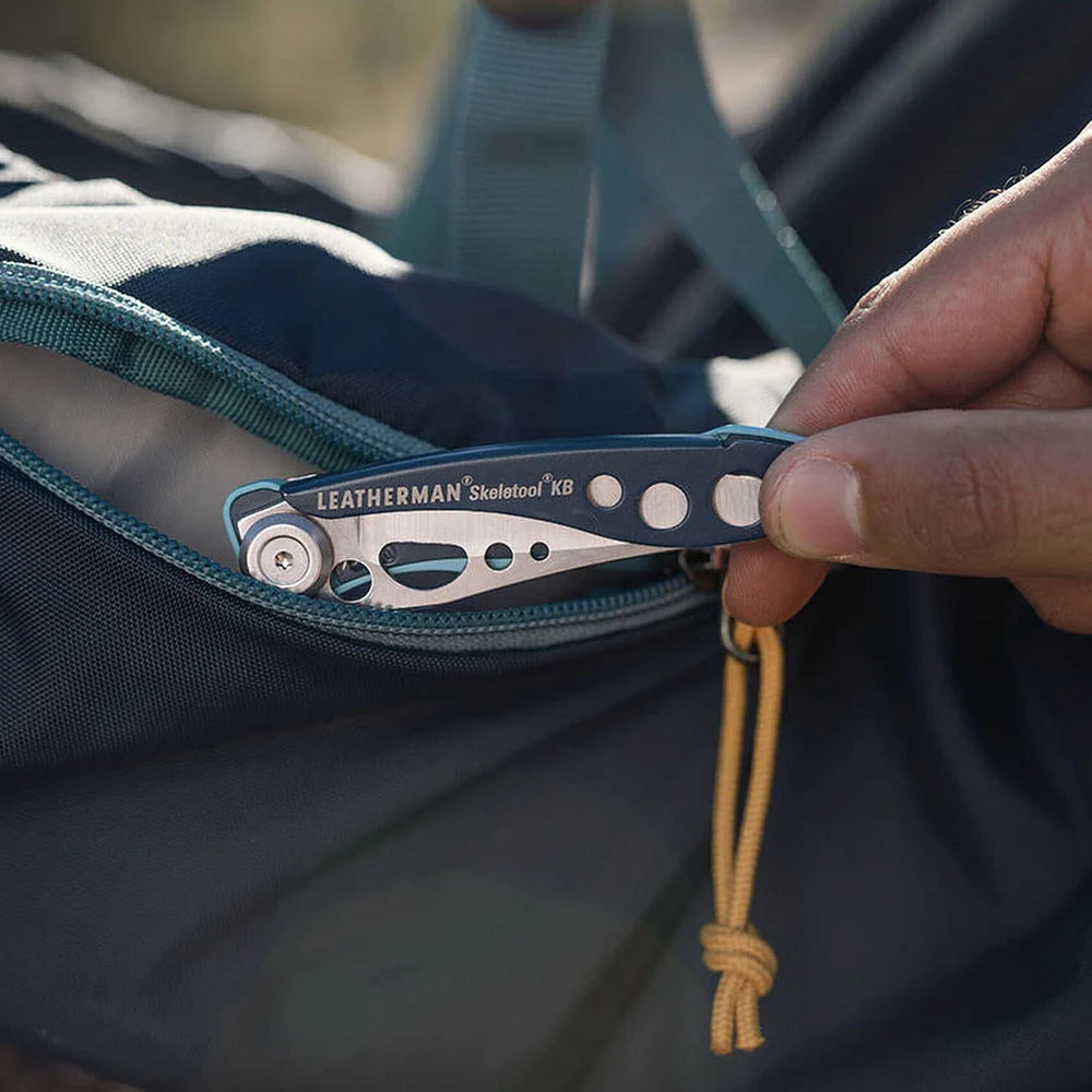 NAVAJA SKELETOOL KB NIGHTSHADE AZUL LEATHERMAN