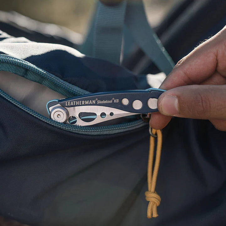 NAVAJA SKELETOOL KB NIGHTSHADE AZUL LEATHERMAN
