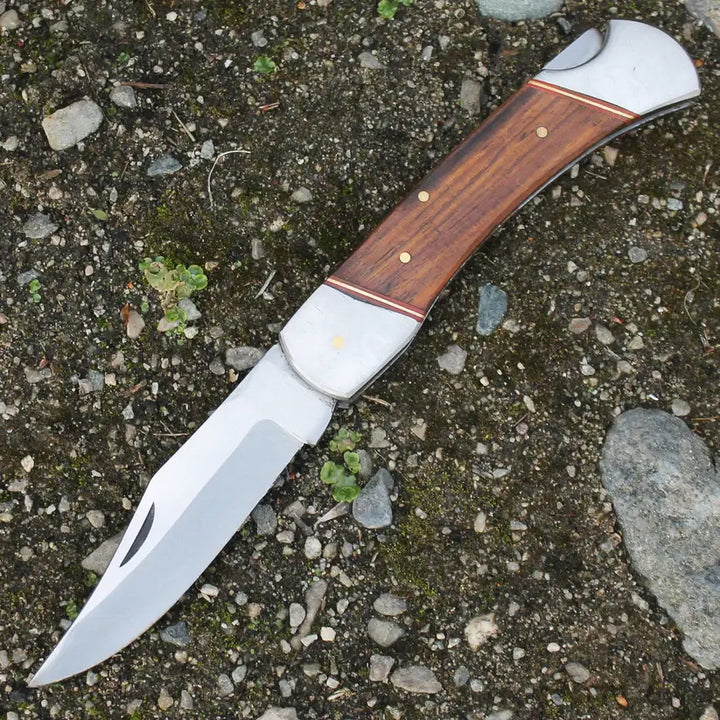 Navaja de Monte de Clasica con Mango de Madera y Funda de Cuero