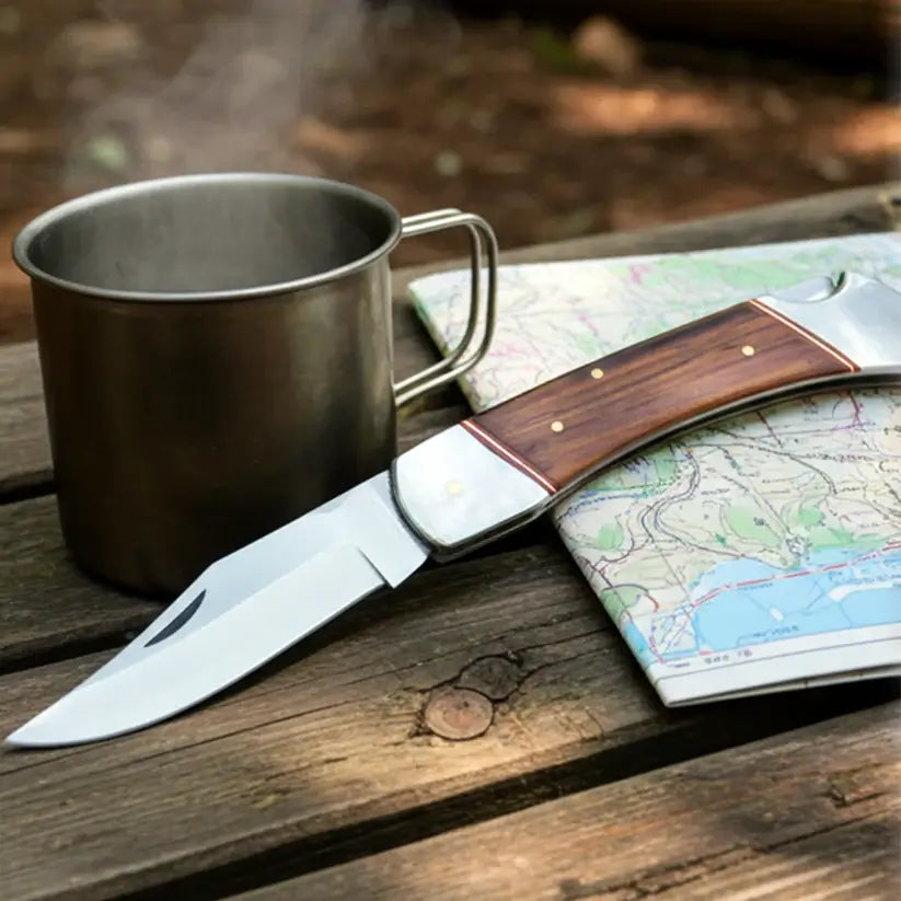 Navaja de Monte de Clasica con Mango de Madera y Funda de Cuero