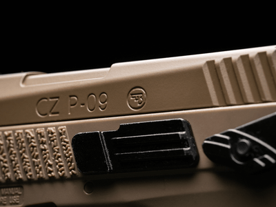 Pistola CO2 CZ P-09 FDE 492 fps cal 4.5mm retroceso ASG DIABOLOS Y MUNICIONES