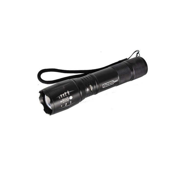 LINTERNA RECARGABLE ALUMINIO 8 W 800 LUMEN LION TOOLS