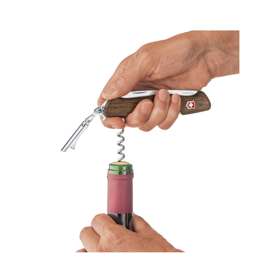 NAVAJA WINE MASTER Walnut Wood 6 Funciones 130mm Victorinox