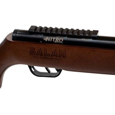 Rifle Nitro Piston BALAM Calibre 5.5 con Cachetera ajustable y culata de madera con mira telescopica 3-9x40